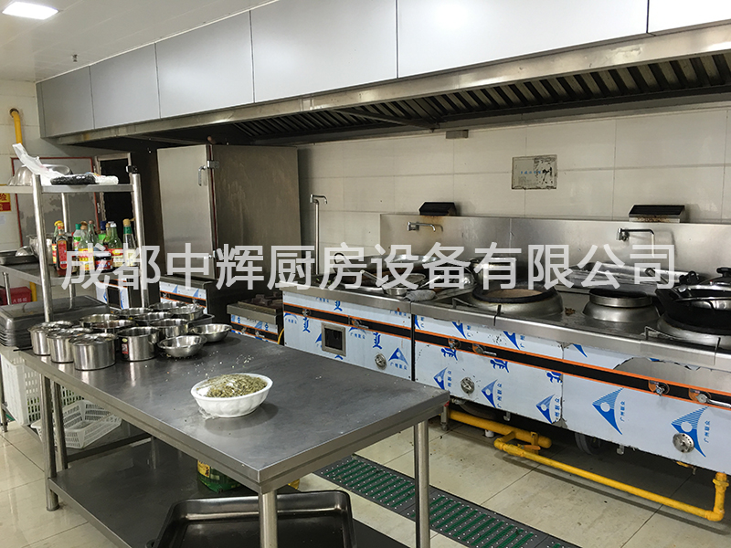 商用廚房設備如何清潔保養(yǎng)